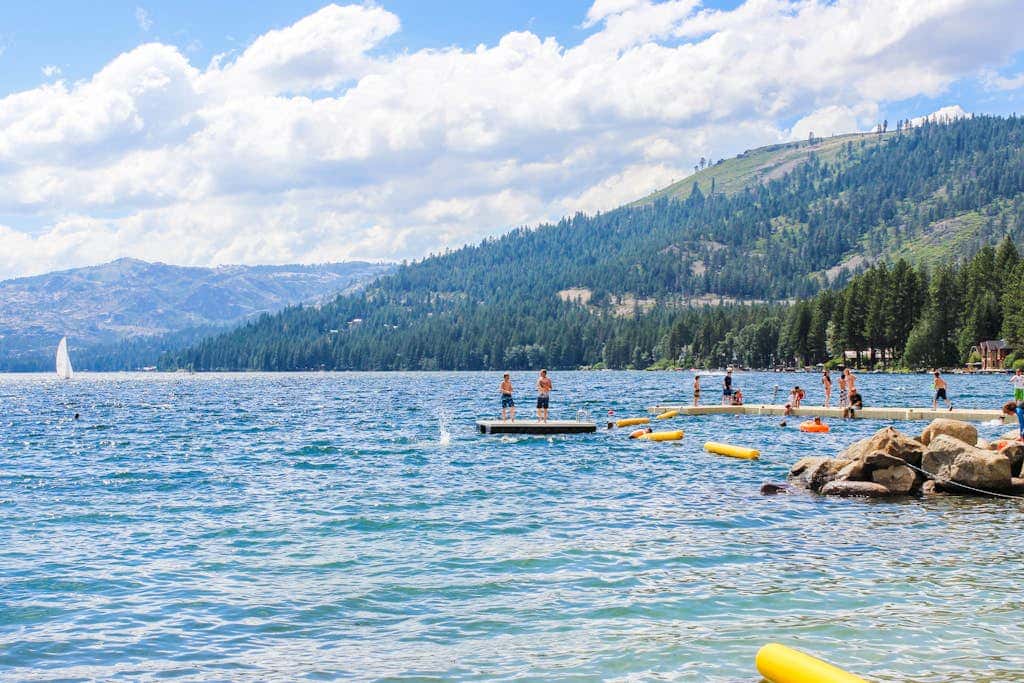 Ski-in-ski-out condo with pool, hot tub, sauna & breathtaking views - dog-friendly