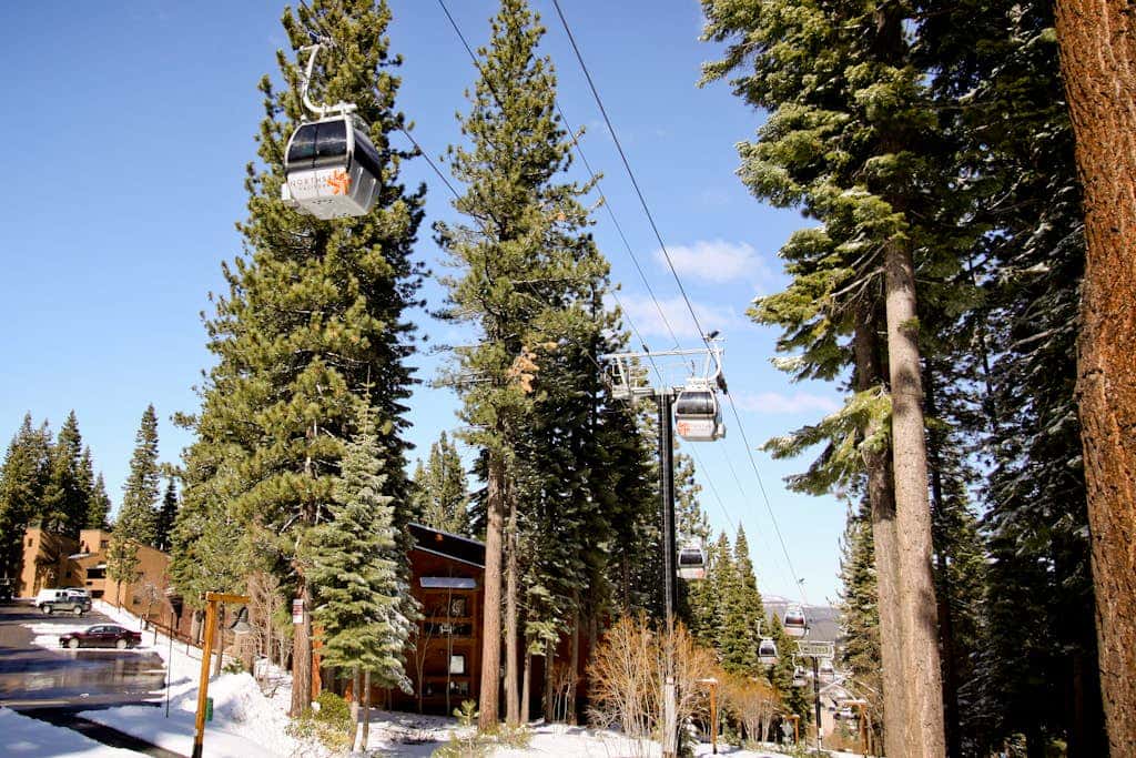 Ski-in-ski-out condo with pool, hot tub, sauna & breathtaking views - dog-friendly