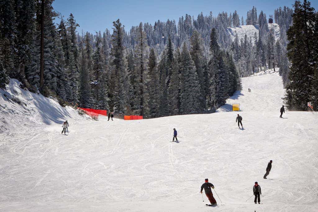 Ski-in-ski-out condo with pool, hot tub, sauna & breathtaking views - dog-friendly