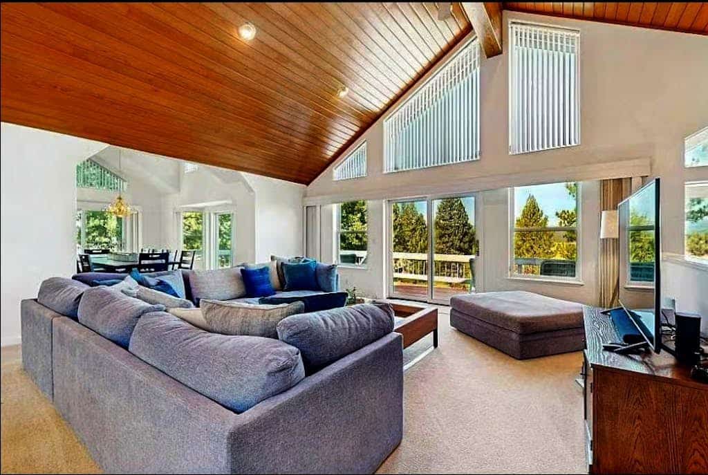 Trail’s End Lodge at Northstar