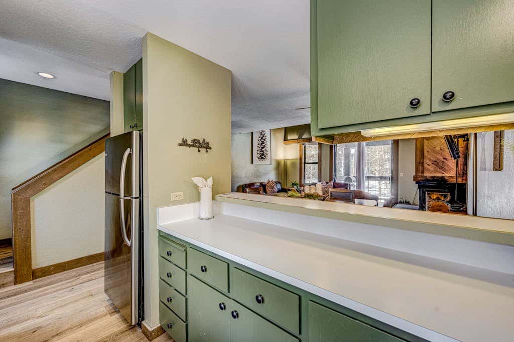 Convenient & comfortable dog-friendly condo with Northstar Rec Center access