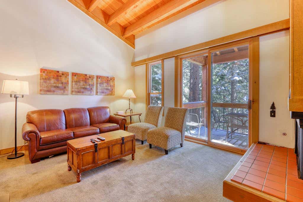 Cozy Northstar Mountain Retreat