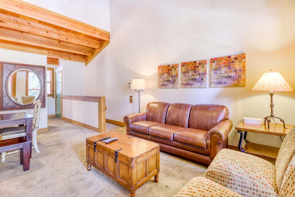 Cozy Northstar Mountain Retreat