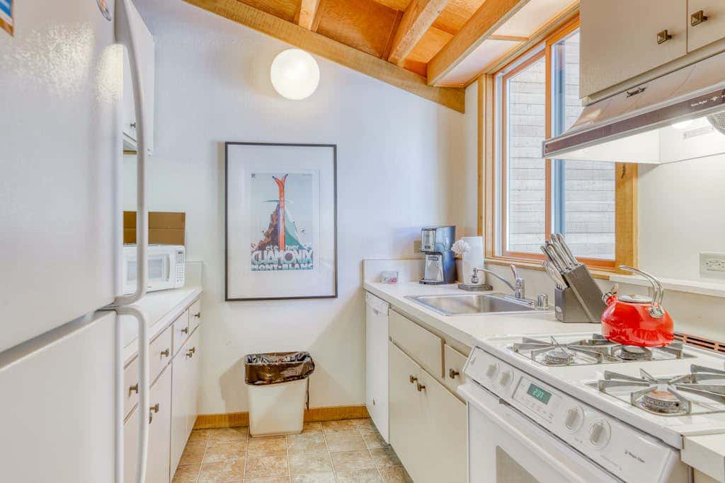 Cozy Northstar Mountain Retreat