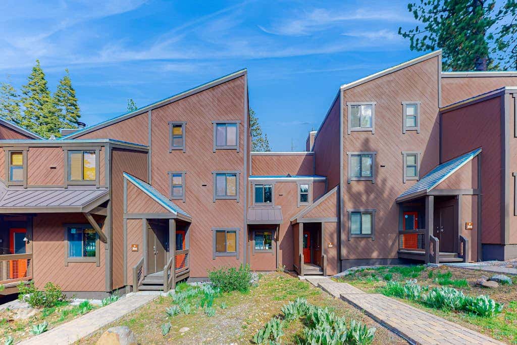 near Kings Beach & Northstar Village with balcony
