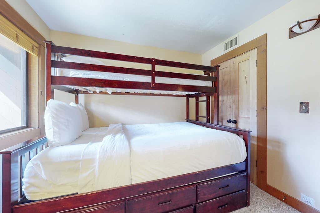 near Kings Beach & Northstar Village with balcony