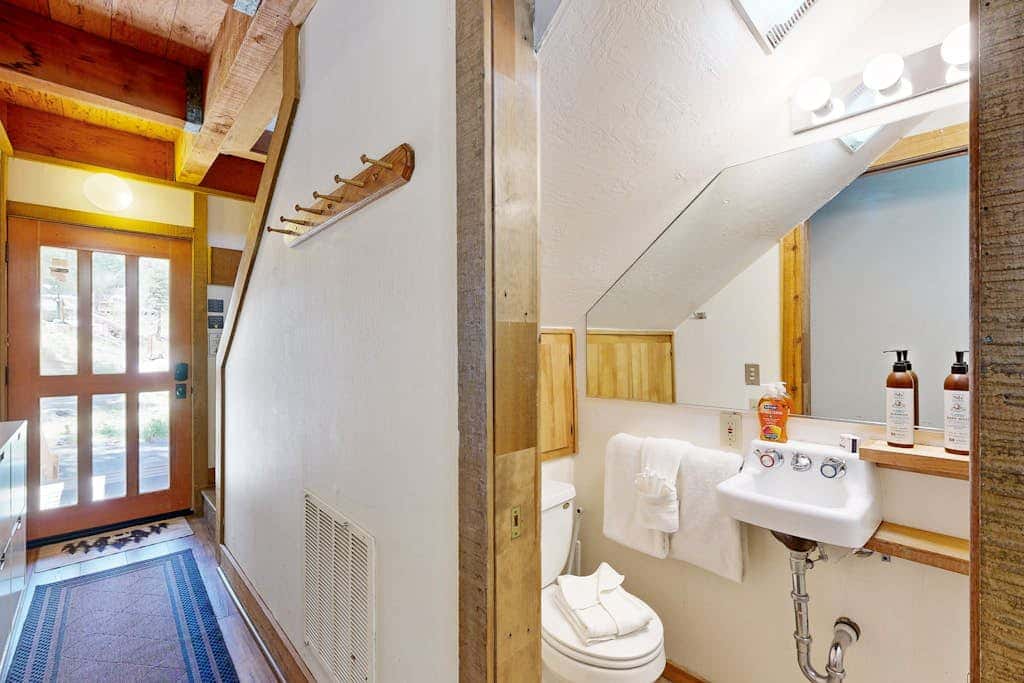 Sophisticated Gold Bend Getaway | Fireplace | Free Ski Shuttle, Pool, Hot Tub