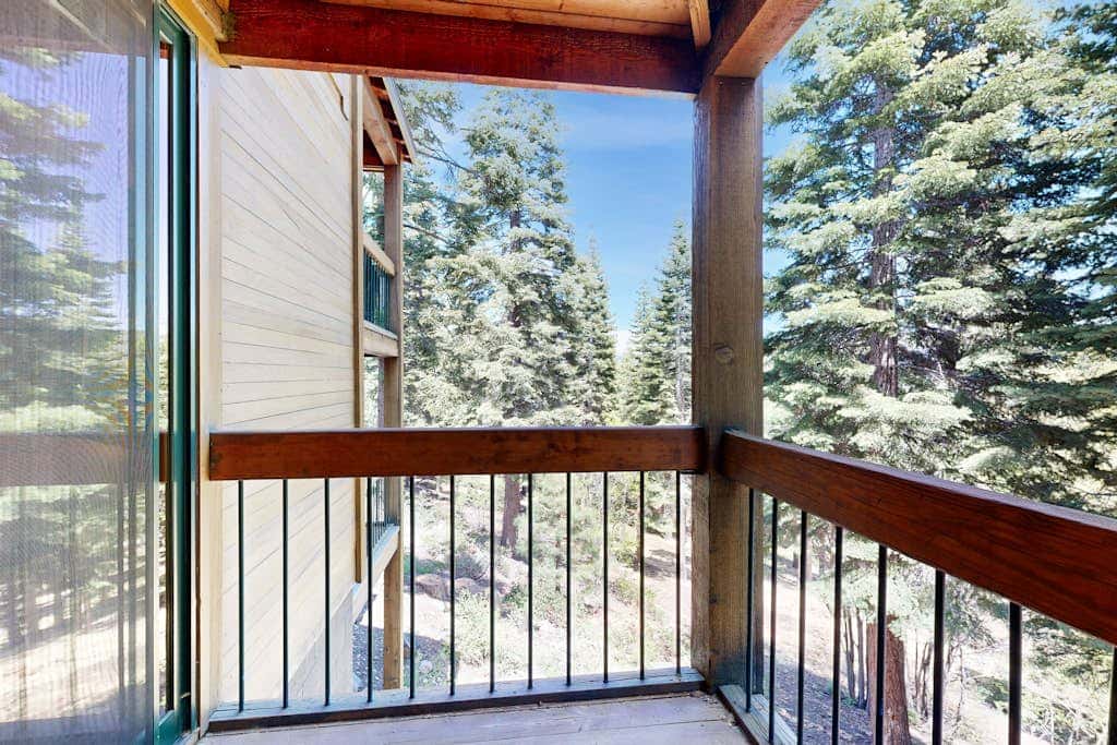 Sophisticated Gold Bend Getaway | Fireplace | Free Ski Shuttle, Pool, Hot Tub