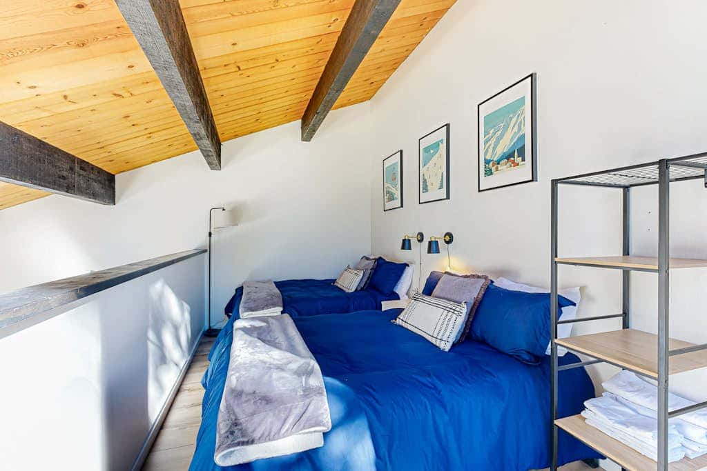 Beautiful condo with modern appliances, two decks, and shared pool