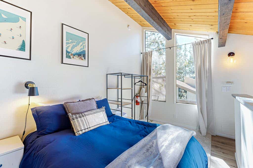 Beautiful condo with modern appliances, two decks, and shared pool