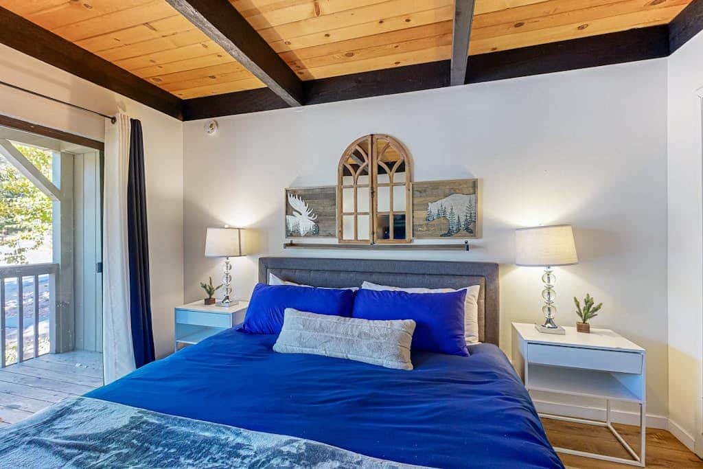 Beautiful condo with modern appliances, two decks, and shared pool