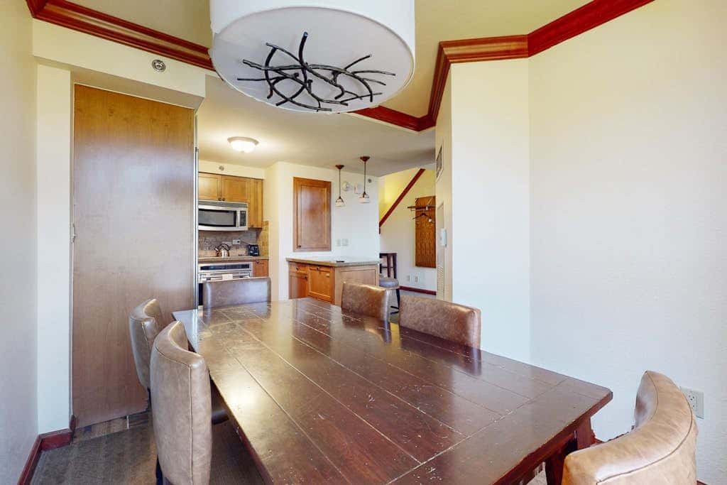 Everline Resort & Spa Ski-in-ski-out condo with elevator, pool, hot tub, & spa