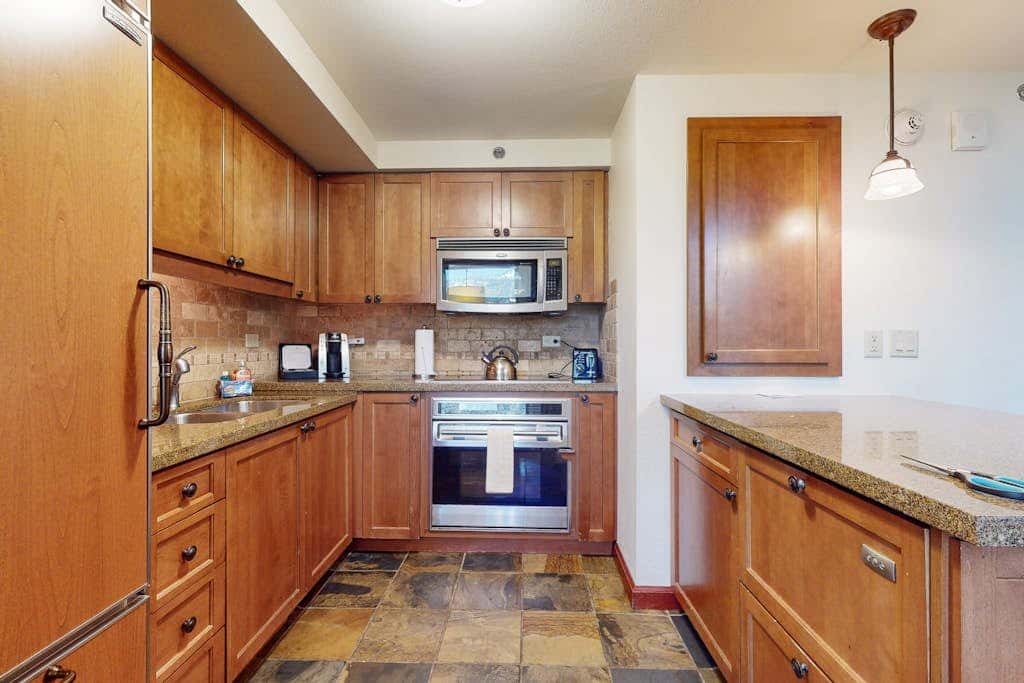 Everline Resort & Spa Ski-in-ski-out condo with elevator, pool, hot tub, & spa