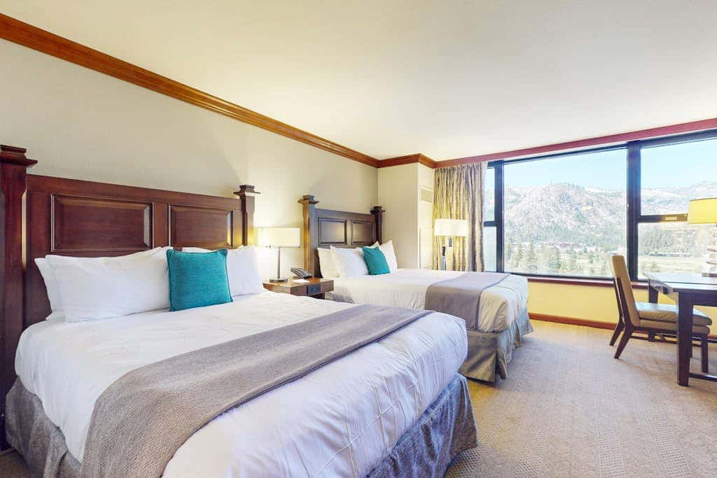 Everline Resort & Spa Ski-in-ski-out condo with elevator, pool, hot tub, & spa