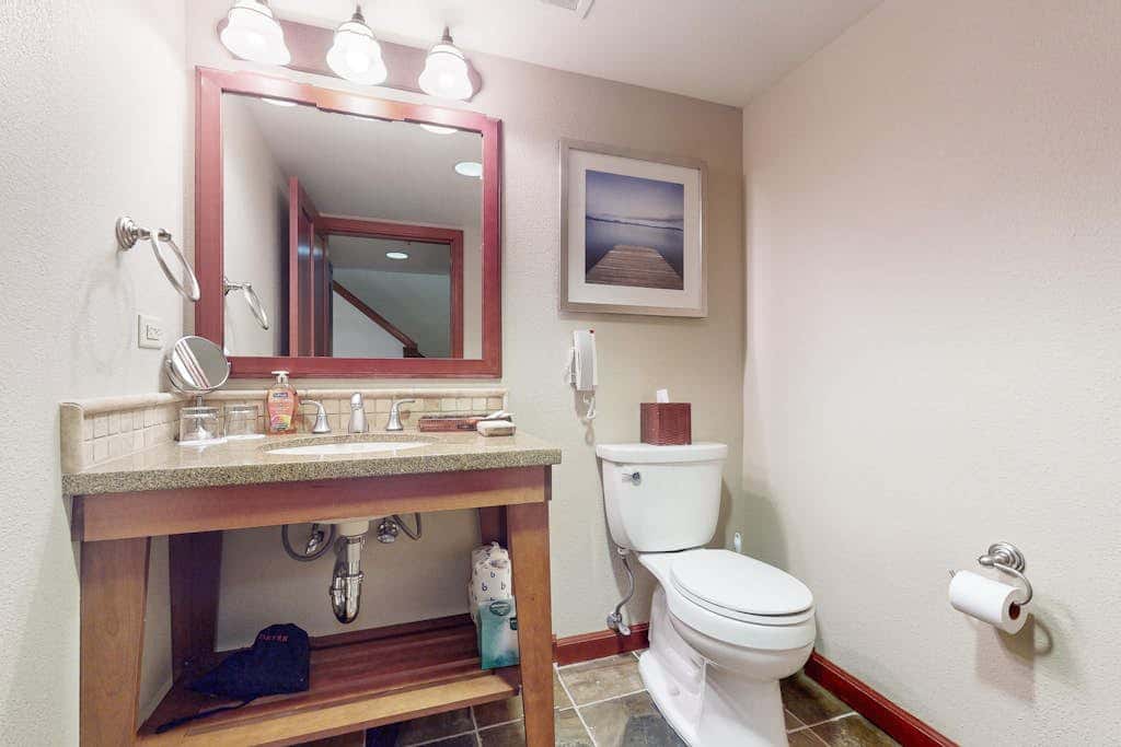 Everline Resort & Spa Ski-in-ski-out condo with elevator, pool, hot tub, & spa