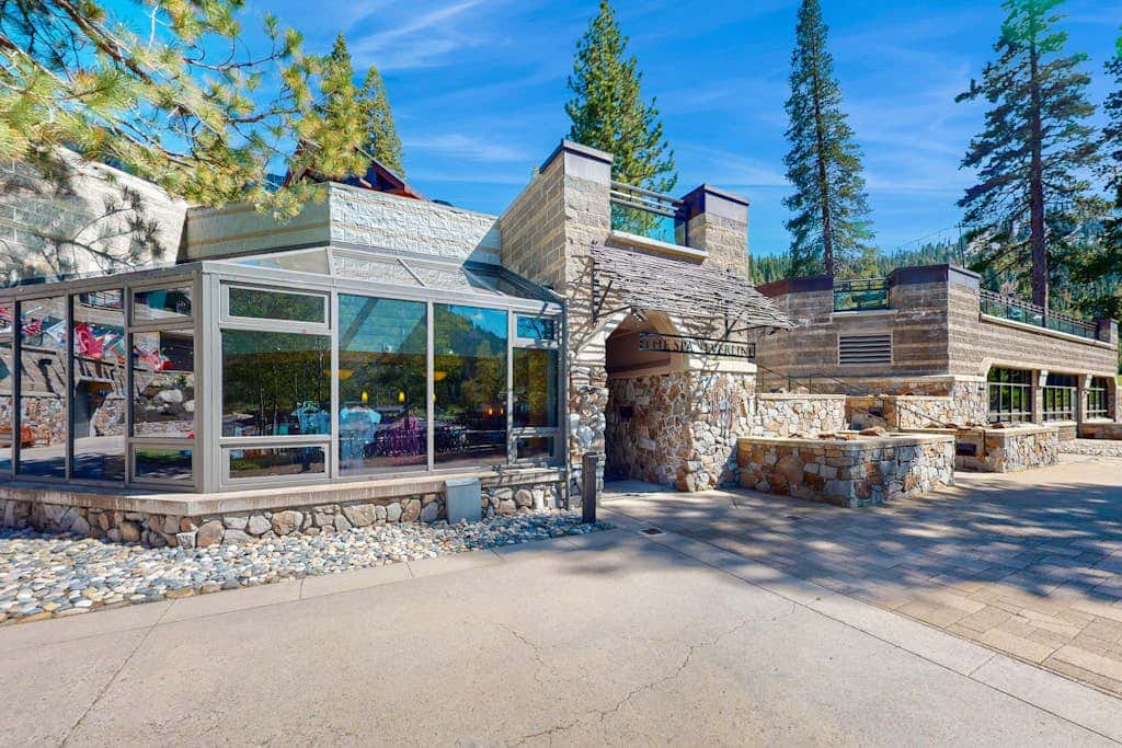 Everline Resort & Spa Ski-in-ski-out condo with elevator, pool, hot tub, & spa