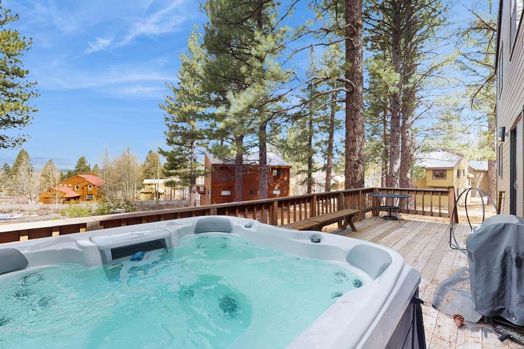 Remodeled house with private hot tub, pool access, tennis, & Ping-Pong