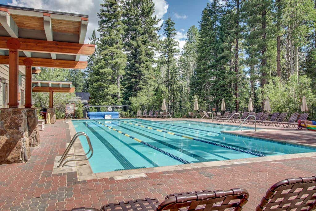 Remodeled house with private hot tub, pool access, tennis, & Ping-Pong
