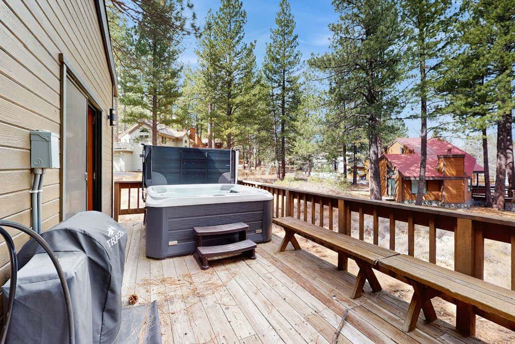 Remodeled house with private hot tub, pool access, tennis, & Ping-Pong