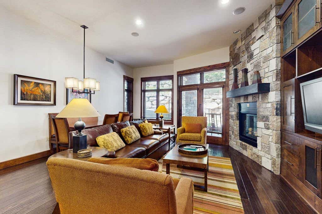 Ski-in-ski-out, ground-floor condo with fireplace, patio, shared pool & hot tub