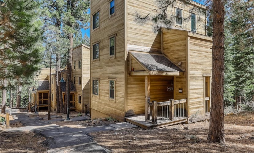 Cheery Gold Bend Family Condo