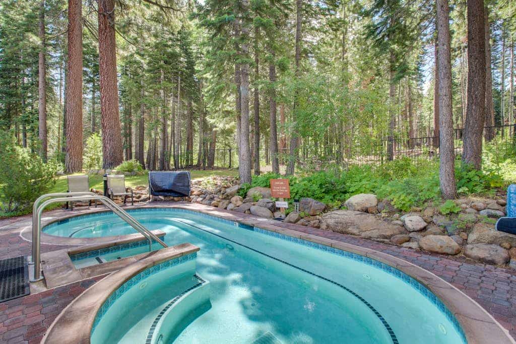 Cheery Gold Bend Family Condo