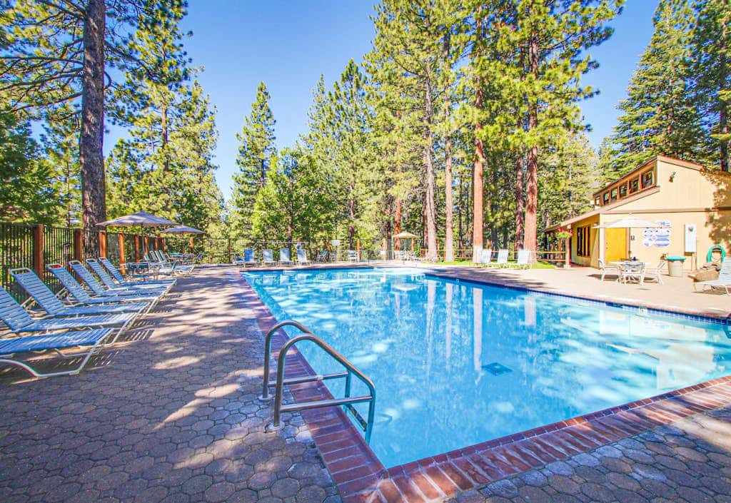 Family-Friendly Condo with Pool, Tennis, Deck & Walk to Beach Access