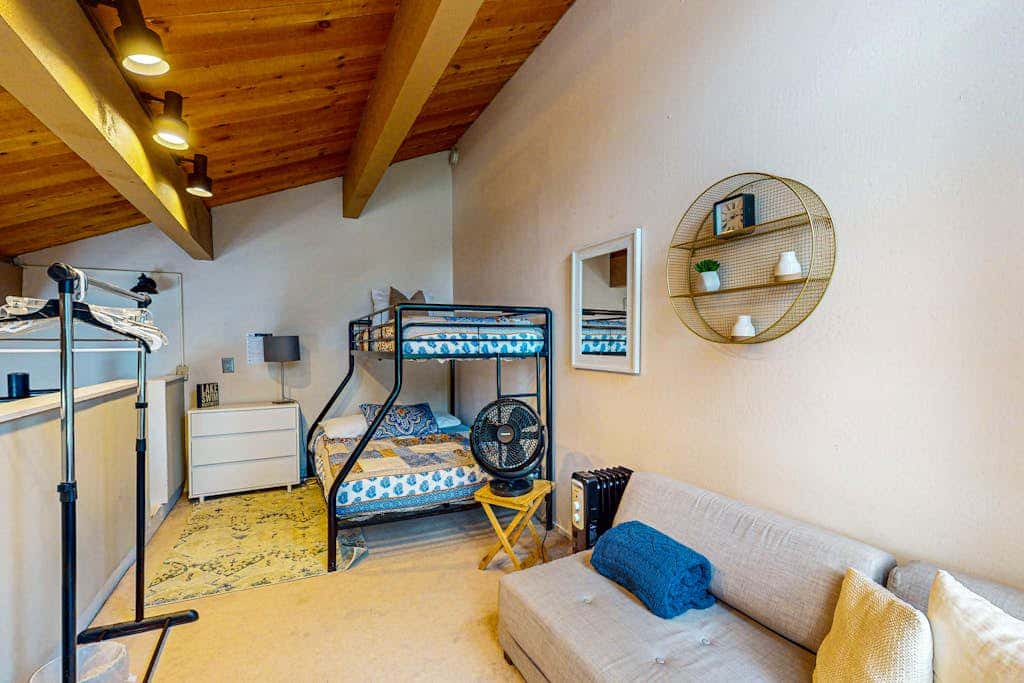 Family-Friendly Condo with Pool, Tennis, Deck & Walk to Beach Access