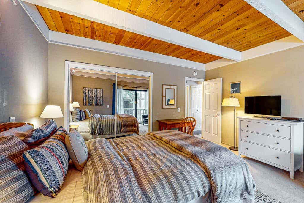 Family-Friendly Condo with Pool, Tennis, Deck & Walk to Beach Access