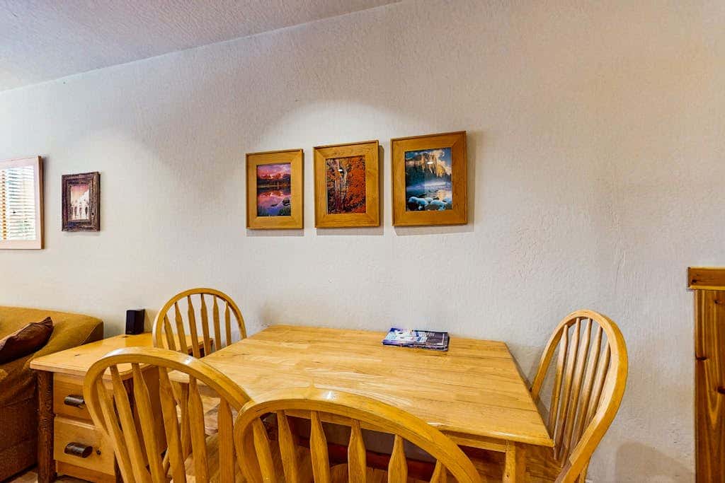 Beautiful Ski-in-ski-out villa with shared hot tubs & pools & tennis and free WiFi