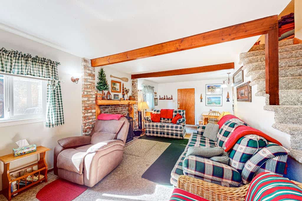 Pine Needle Nook