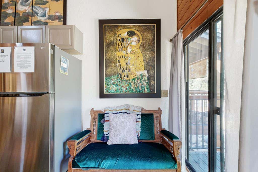 Eclectic second floor condo with loft, balcony, & gas fireplace - family friendly
