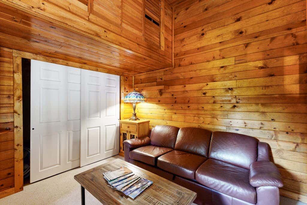 Eclectic second floor condo with loft, balcony, & gas fireplace - family friendly