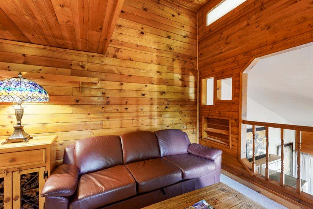 Eclectic second floor condo with loft, balcony, & gas fireplace - family friendly