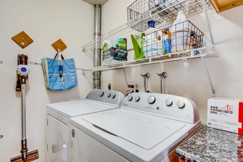 Two-story mountain-view condo with balcony, fireplace & pool - dog-friendly