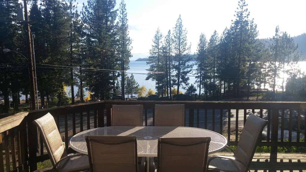 Livin' Lake Life