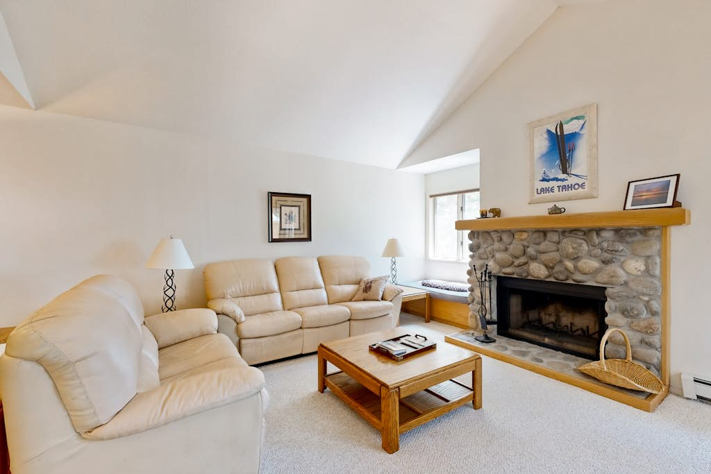 Updated townhouse with deck & fireplace - walk to lake, shopping, and dining