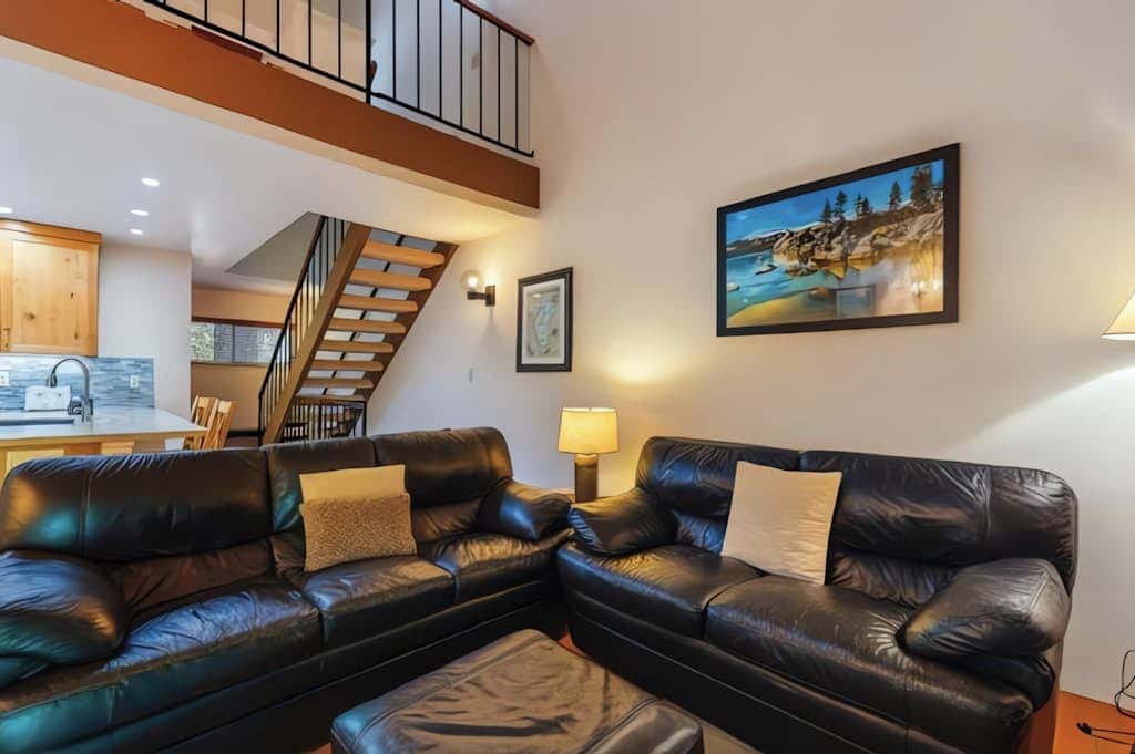 Tahoe condo with hot tub, central AC, fireplace, gas grill & balcony