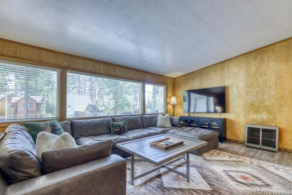 Complimentary paddle boards and a relaxing sauna just steps from Lake Tahoe.