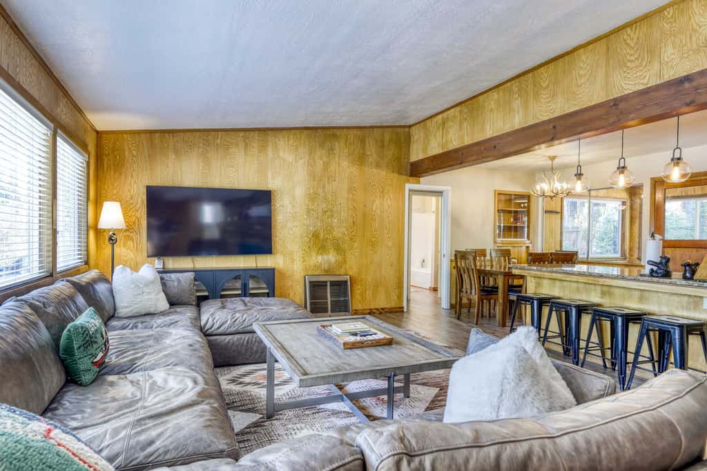 Complimentary paddle boards and a relaxing sauna just steps from Lake Tahoe.