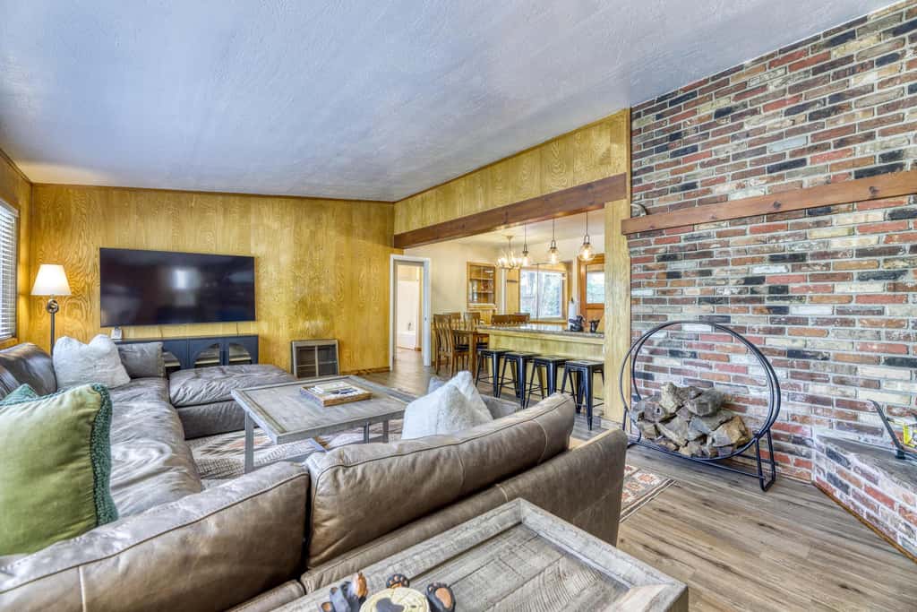 Complimentary paddle boards and a relaxing sauna just steps from Lake Tahoe.