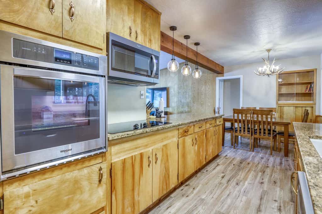 Complimentary paddle boards and a relaxing sauna just steps from Lake Tahoe.