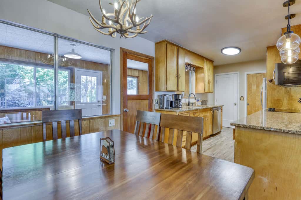 Complimentary paddle boards and a relaxing sauna just steps from Lake Tahoe.
