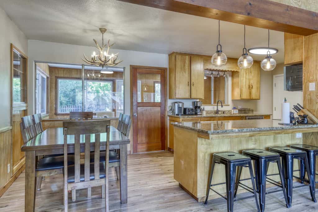 Complimentary paddle boards and a relaxing sauna just steps from Lake Tahoe.