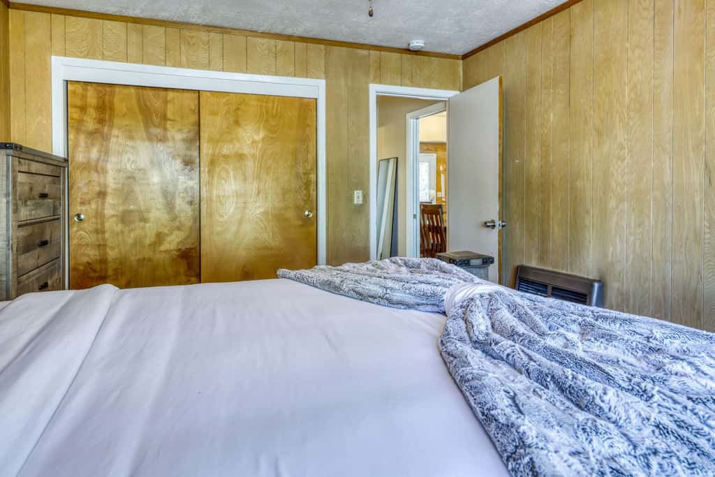 Complimentary paddle boards and a relaxing sauna just steps from Lake Tahoe.