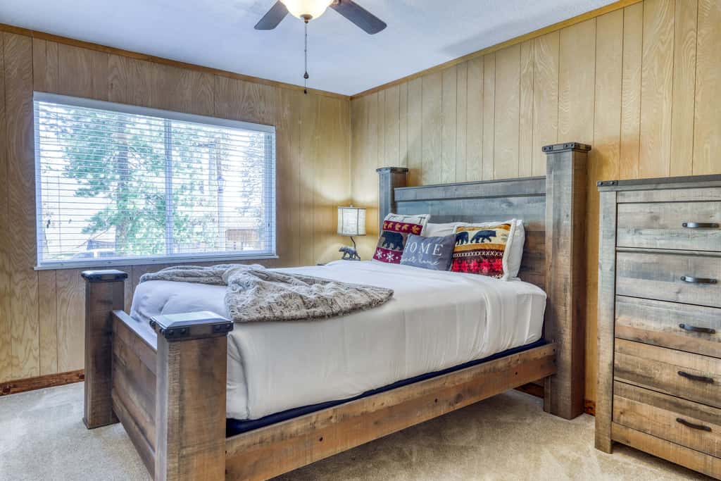 Complimentary paddle boards and a relaxing sauna just steps from Lake Tahoe.