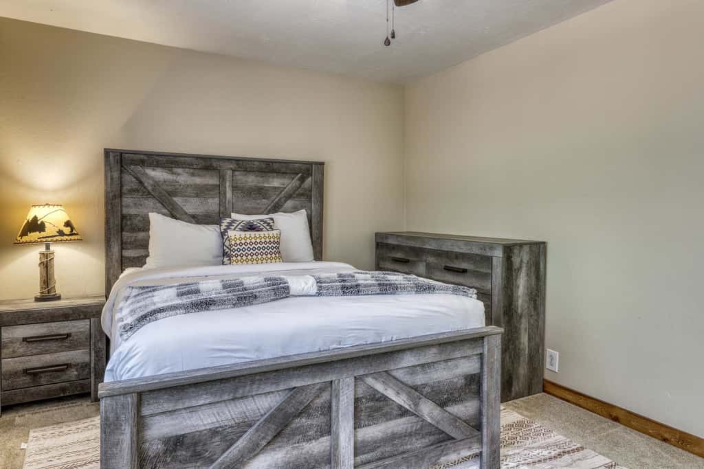 Complimentary paddle boards and a relaxing sauna just steps from Lake Tahoe.