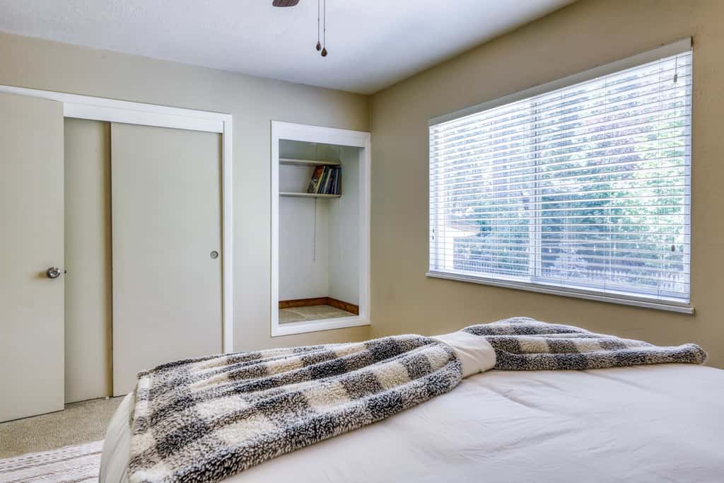 Complimentary paddle boards and a relaxing sauna just steps from Lake Tahoe.