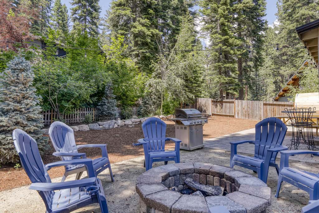 Complimentary paddle boards and a relaxing sauna just steps from Lake Tahoe.
