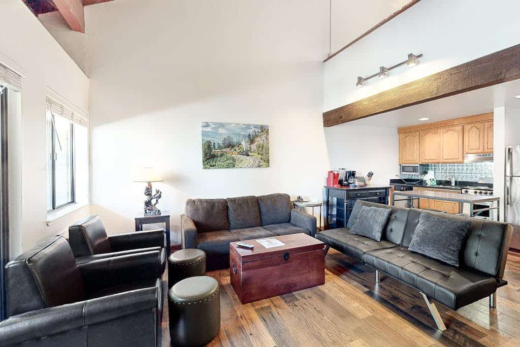 Lakeland Village 303